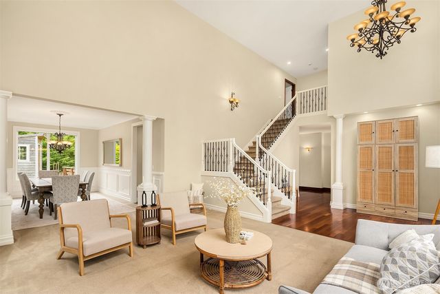 8703 191st Place SW, Edmonds, WA 98026