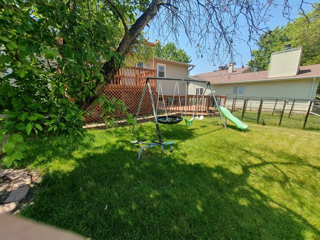 3535 Treaty Lane, Hoffman Estates, IL 60192