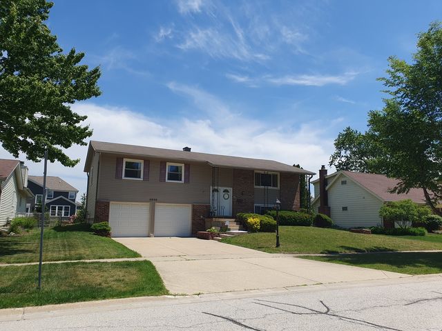 3535 Treaty Lane, Hoffman Estates, IL 60192