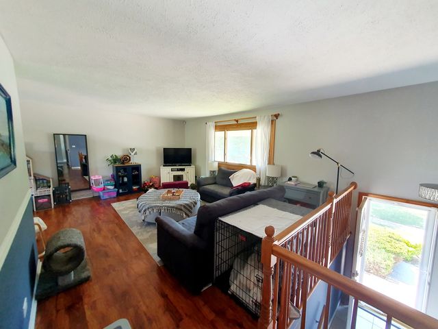 3535 Treaty Lane, Hoffman Estates, IL 60192