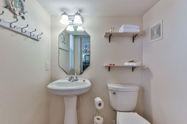 1815 28th Street, Galveston, TX 77550