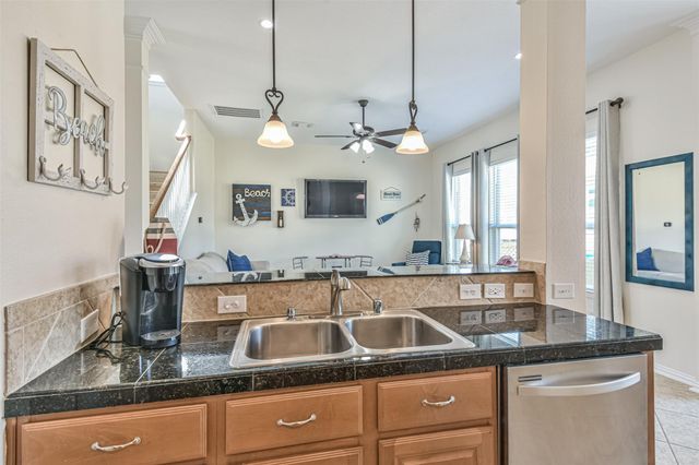 1815 28th Street, Galveston, TX 77550