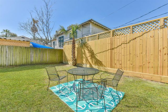 1815 28th Street, Galveston, TX 77550