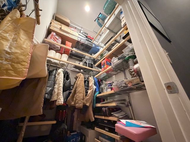 54 Central Sq 4A, Lynn, MA 01901