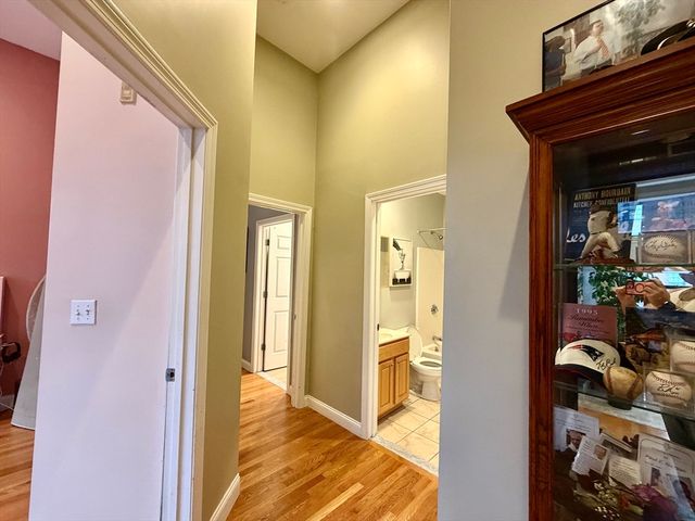 54 Central Sq 4A, Lynn, MA 01901