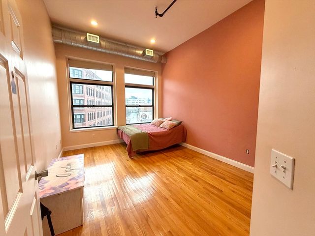 54 Central Sq 4A, Lynn, MA 01901