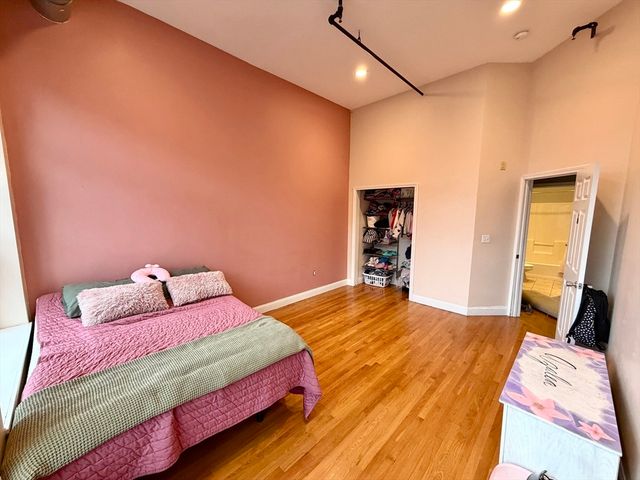 54 Central Sq 4A, Lynn, MA 01901