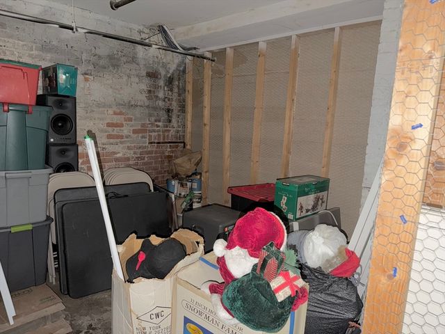 54 Central Sq 4A, Lynn, MA 01901