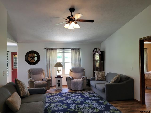 19810 FAIRVIEW Road, Gretna, NE 68028