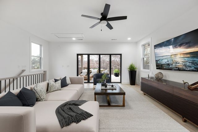 1213 Montgomery Ave, Nashville, TN 37207