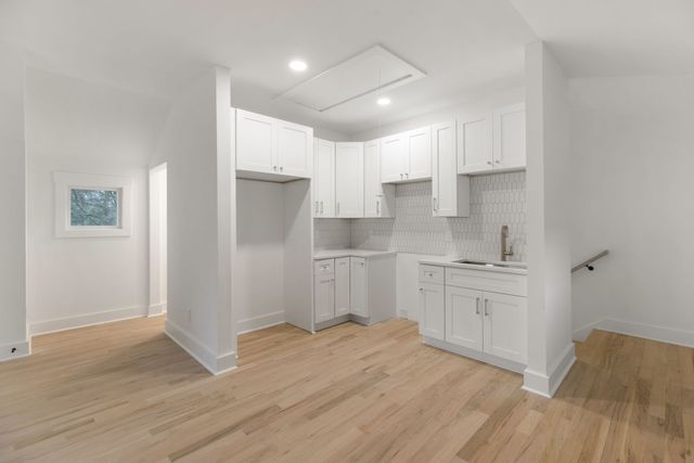 1213 Montgomery Ave, Nashville, TN 37207