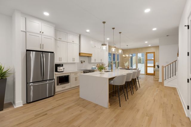 1213 Montgomery Ave, Nashville, TN 37207