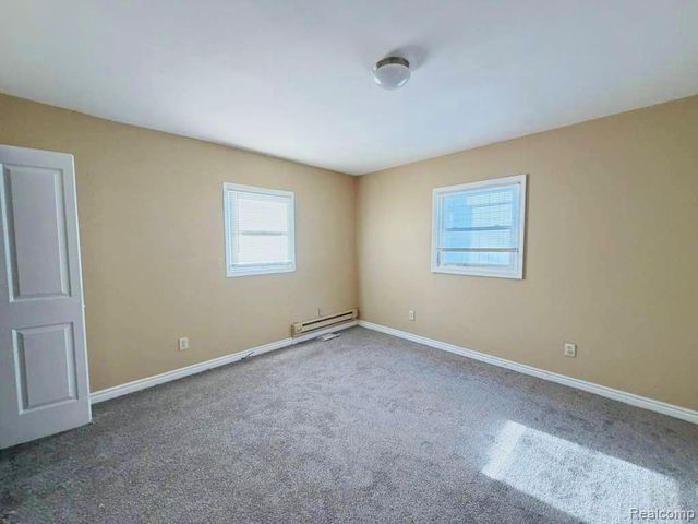 8737 Smart Street, Detroit, MI 48210