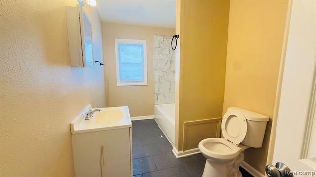 8737 Smart Street, Detroit, MI 48210