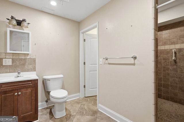 1540 Hunters Hollow, Monroe, GA 30655