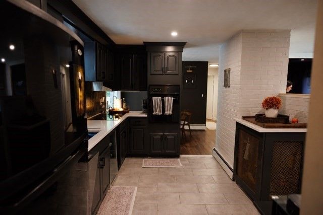 11 Price Rd, Peabody, MA 01960