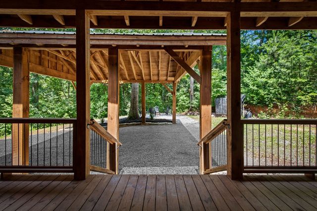 290 Graham Court, Ellijay, GA 30540