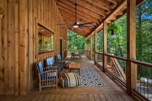 290 Graham Court, Ellijay, GA 30540