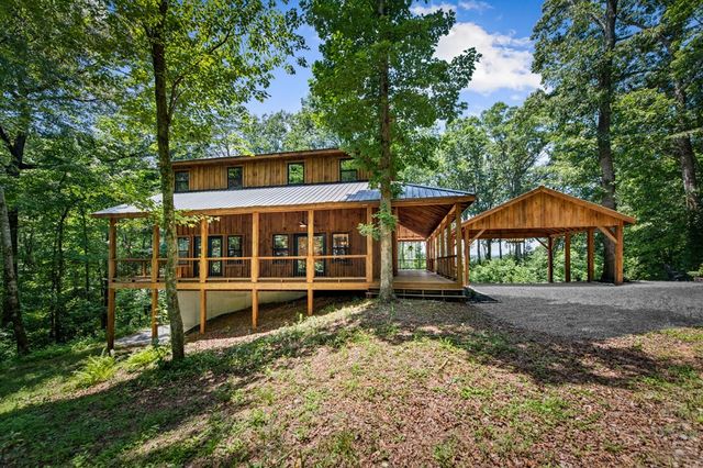 290 Graham Court, Ellijay, GA 30540