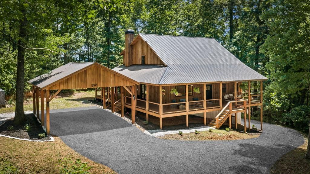 290 Graham Court, Ellijay, GA 30540