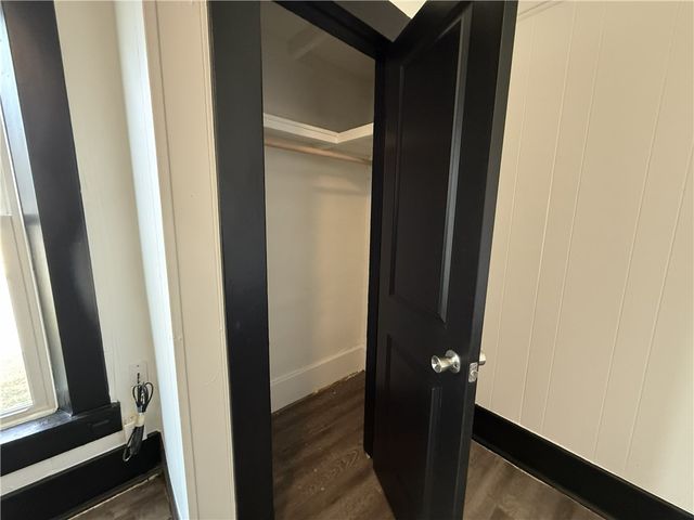 401 E Twin Springs, Siloam Springs, AR 72761