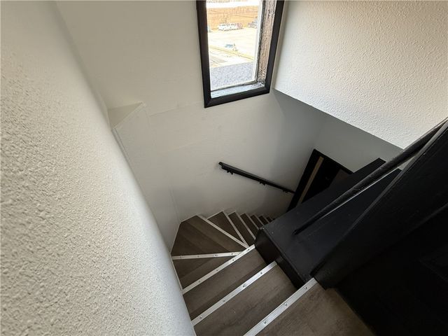 401 E Twin Springs, Siloam Springs, AR 72761