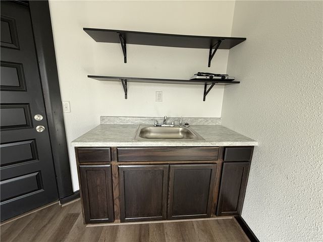 401 E Twin Springs, Siloam Springs, AR 72761