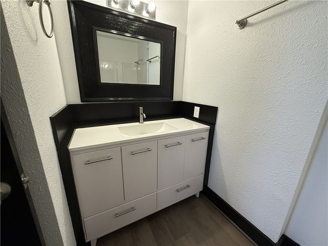 401 E Twin Springs, Siloam Springs, AR 72761