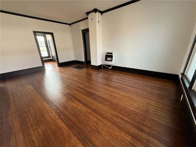 401 E Twin Springs, Siloam Springs, AR 72761