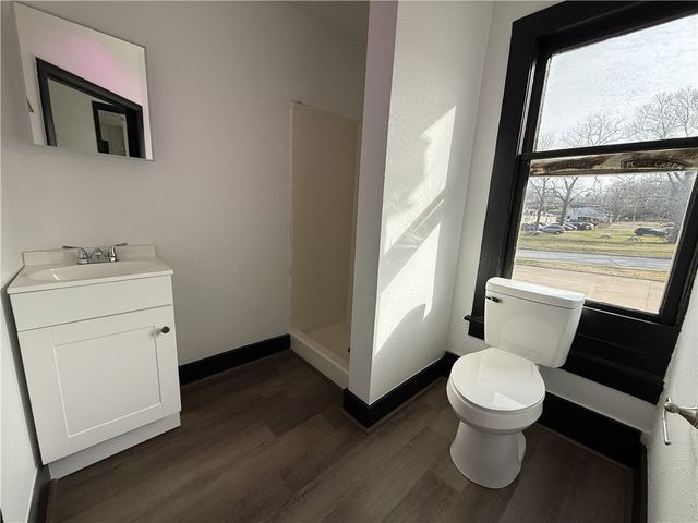 401 E Twin Springs, Siloam Springs, AR 72761