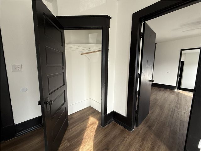 401 E Twin Springs, Siloam Springs, AR 72761