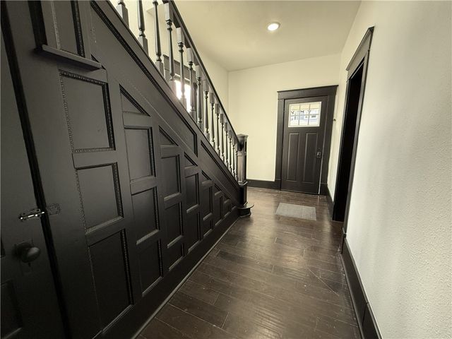 401 E Twin Springs, Siloam Springs, AR 72761