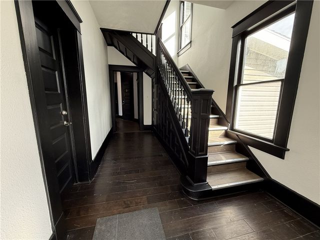 401 E Twin Springs, Siloam Springs, AR 72761