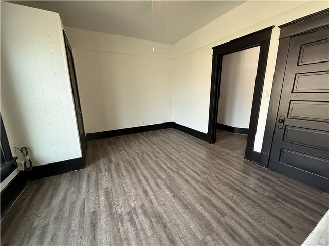 401 E Twin Springs, Siloam Springs, AR 72761