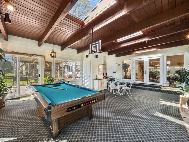 819 S Beverly Lane, Arlington Heights, IL 60005