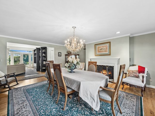 819 S Beverly Lane, Arlington Heights, IL 60005