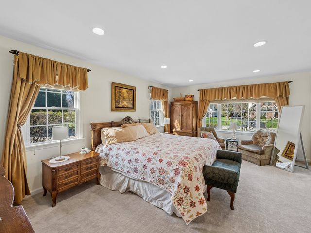 819 S Beverly Lane, Arlington Heights, IL 60005