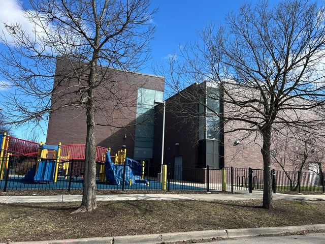 6812 S Hermitage Avenue, Chicago, IL 60636
