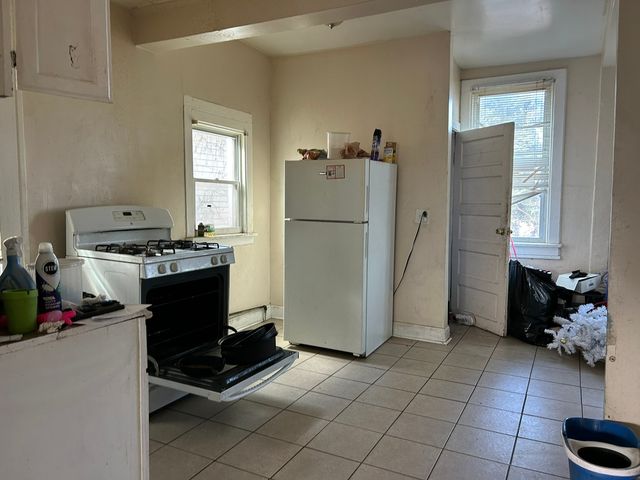 6812 S Hermitage Avenue, Chicago, IL 60636