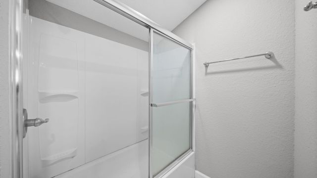 5242 Greylog Drive, Houston, TX 77048
