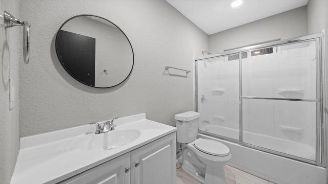 5242 Greylog Drive, Houston, TX 77048