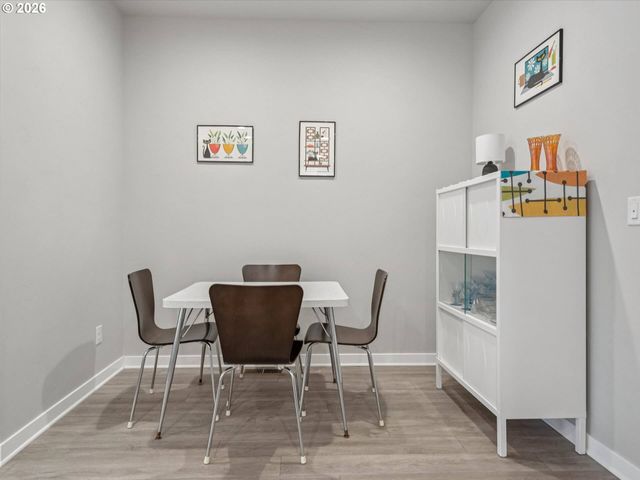 4023 Se CENTURY Blvd, Hillsboro, OR 97123