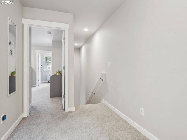 4023 Se CENTURY Blvd, Hillsboro, OR 97123