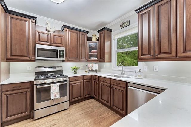 7440 Gentry Way, Cumming, GA 30041