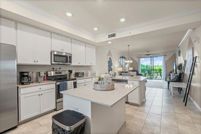 17810 GAWTHROP DRIVE 304, Bradenton, FL 34211