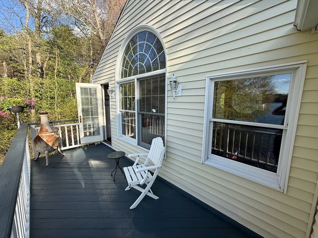 14 Beech St, Palmer, MA 01069