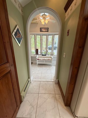 14 Beech St, Palmer, MA 01069