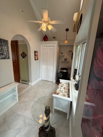 14 Beech St, Palmer, MA 01069