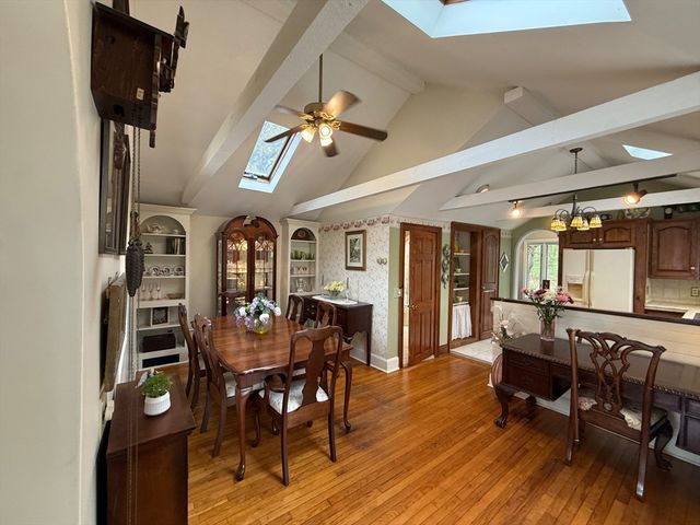 14 Beech St, Palmer, MA 01069
