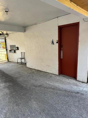 3002 Bona Street, Oakland, CA 94601